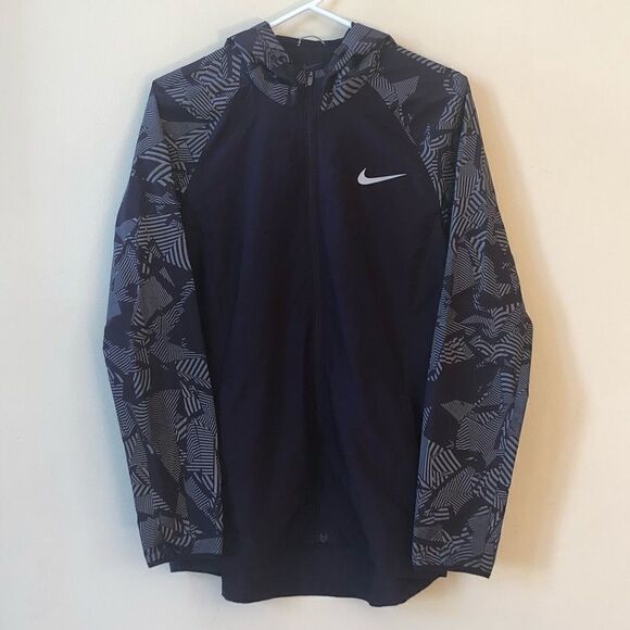 Nike Jacket - Picture 1 of 5
